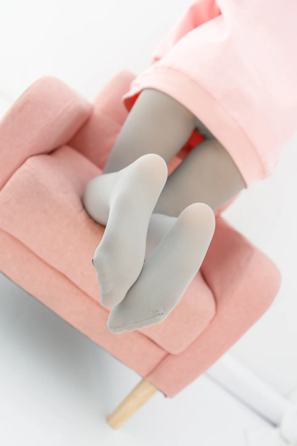 森萝财团_小夜_No_002_内部017_真空灰丝80D_137P,1V_5_01GBP tg@simisebaisi 【丝足阁】012.webp